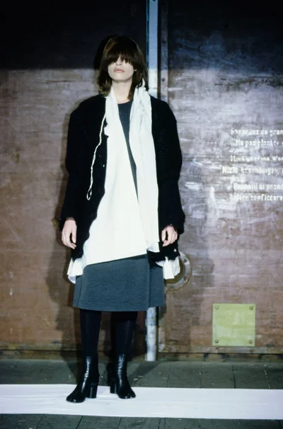 Look 16